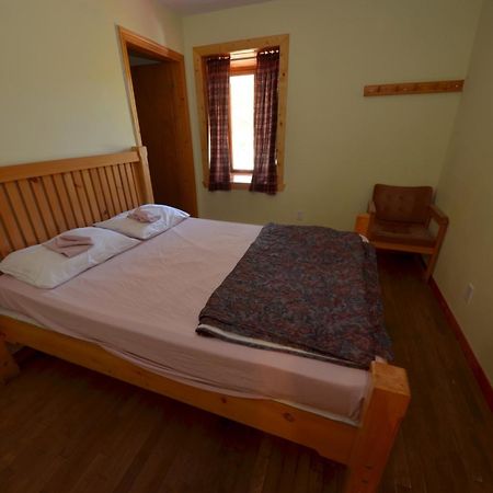 Auberge Jeunesse De Тадуссак Екстер'єр фото